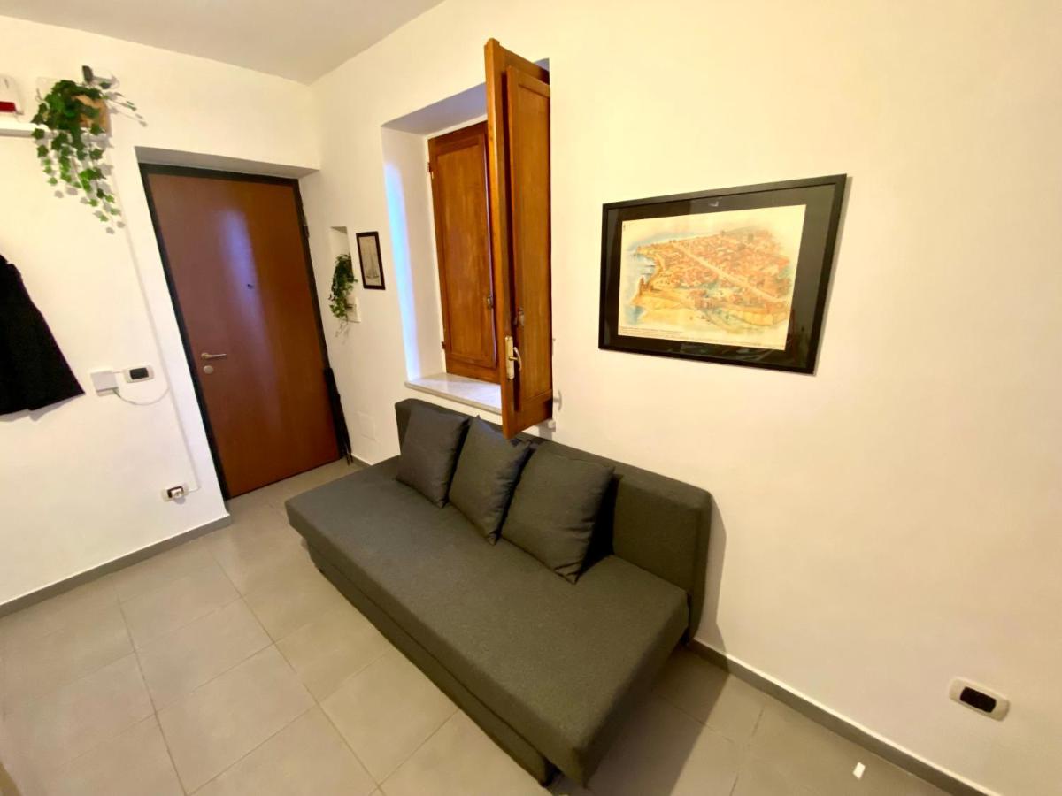 Casa Con Terrazzo In Centro Appartement Napels Buitenkant foto