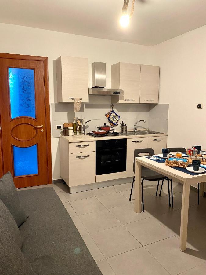 Casa Con Terrazzo In Centro Appartement Napels Buitenkant foto