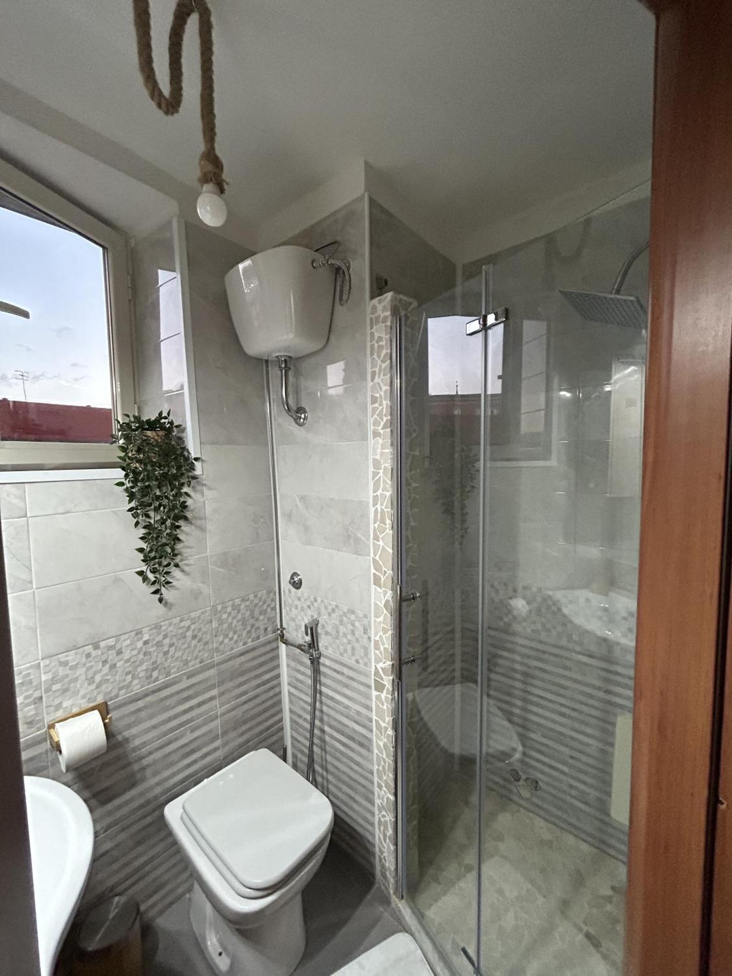 Casa Con Terrazzo In Centro Appartement Napels Buitenkant foto